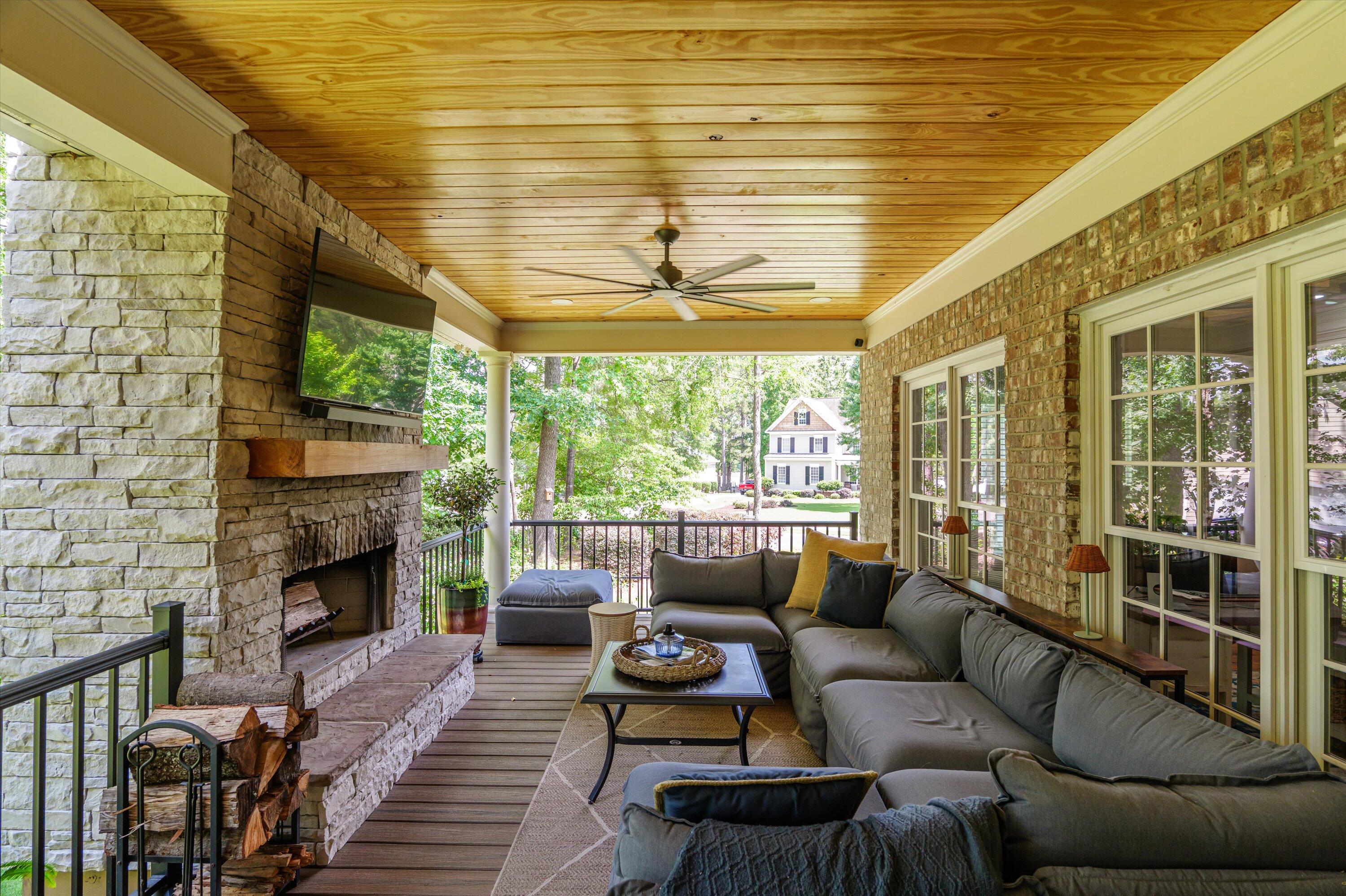 700 Franklinia Pass