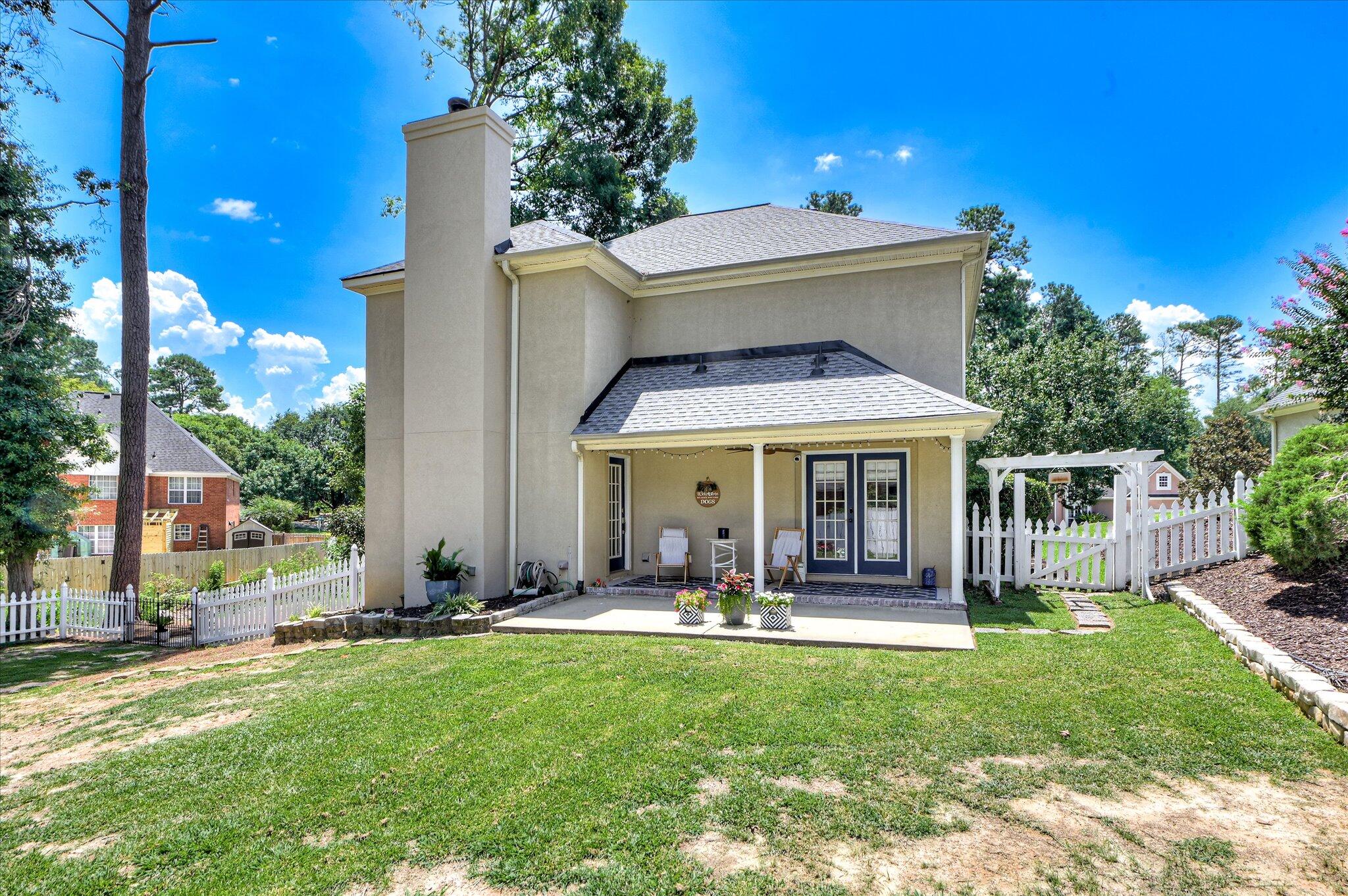528 Oak Brook Drive