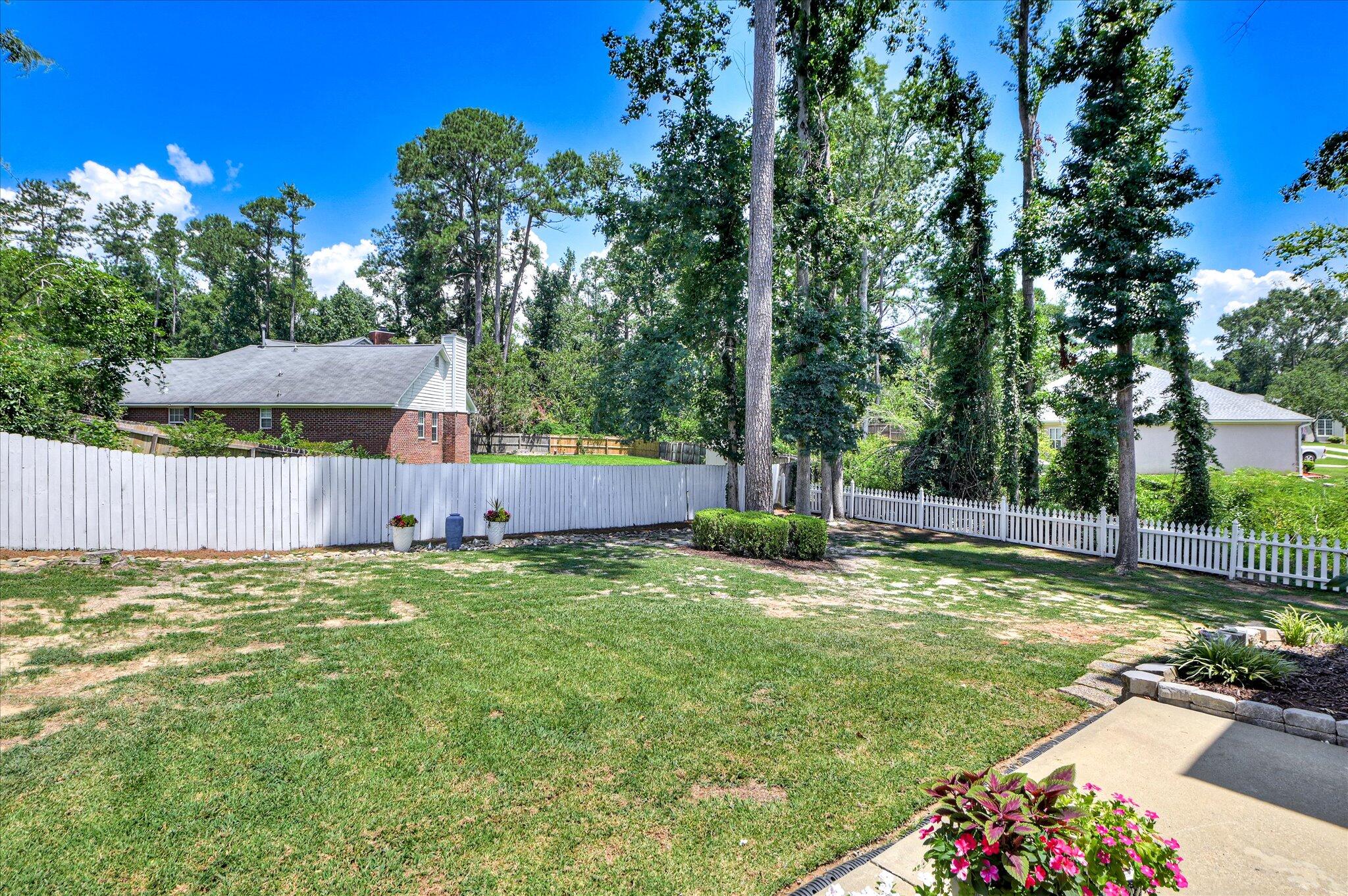 528 Oak Brook Drive