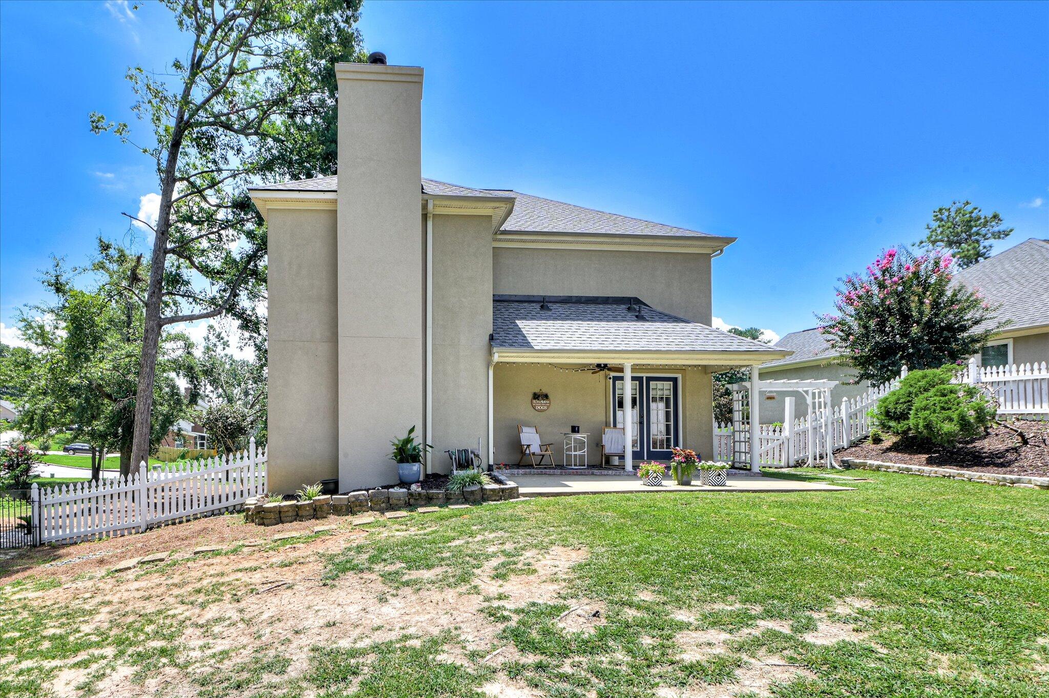 528 Oak Brook Drive