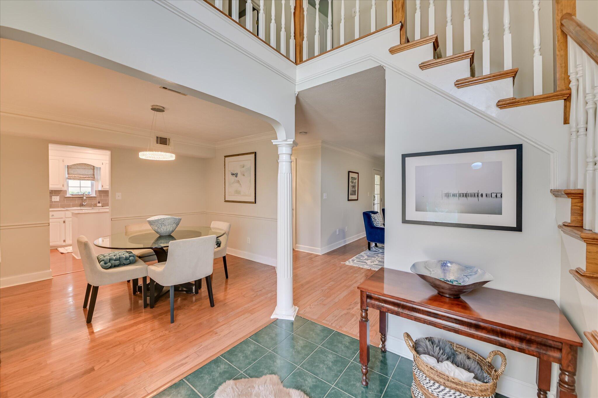 528 Oak Brook Drive