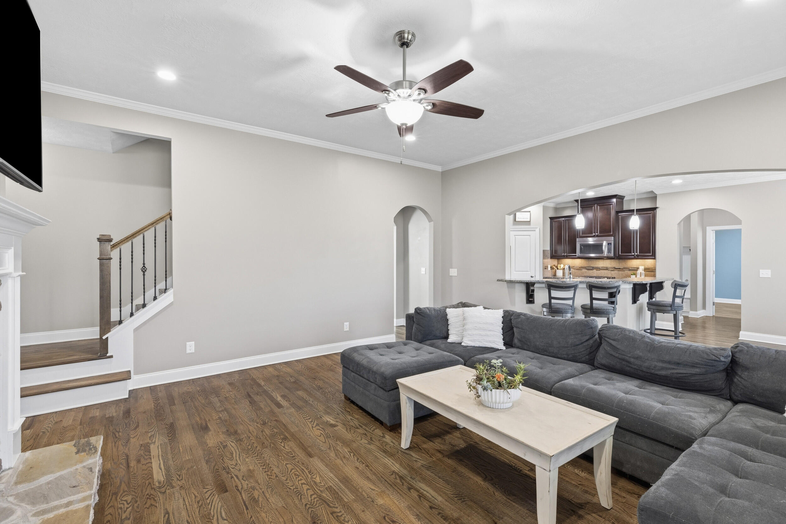2551 Ravenna Lane