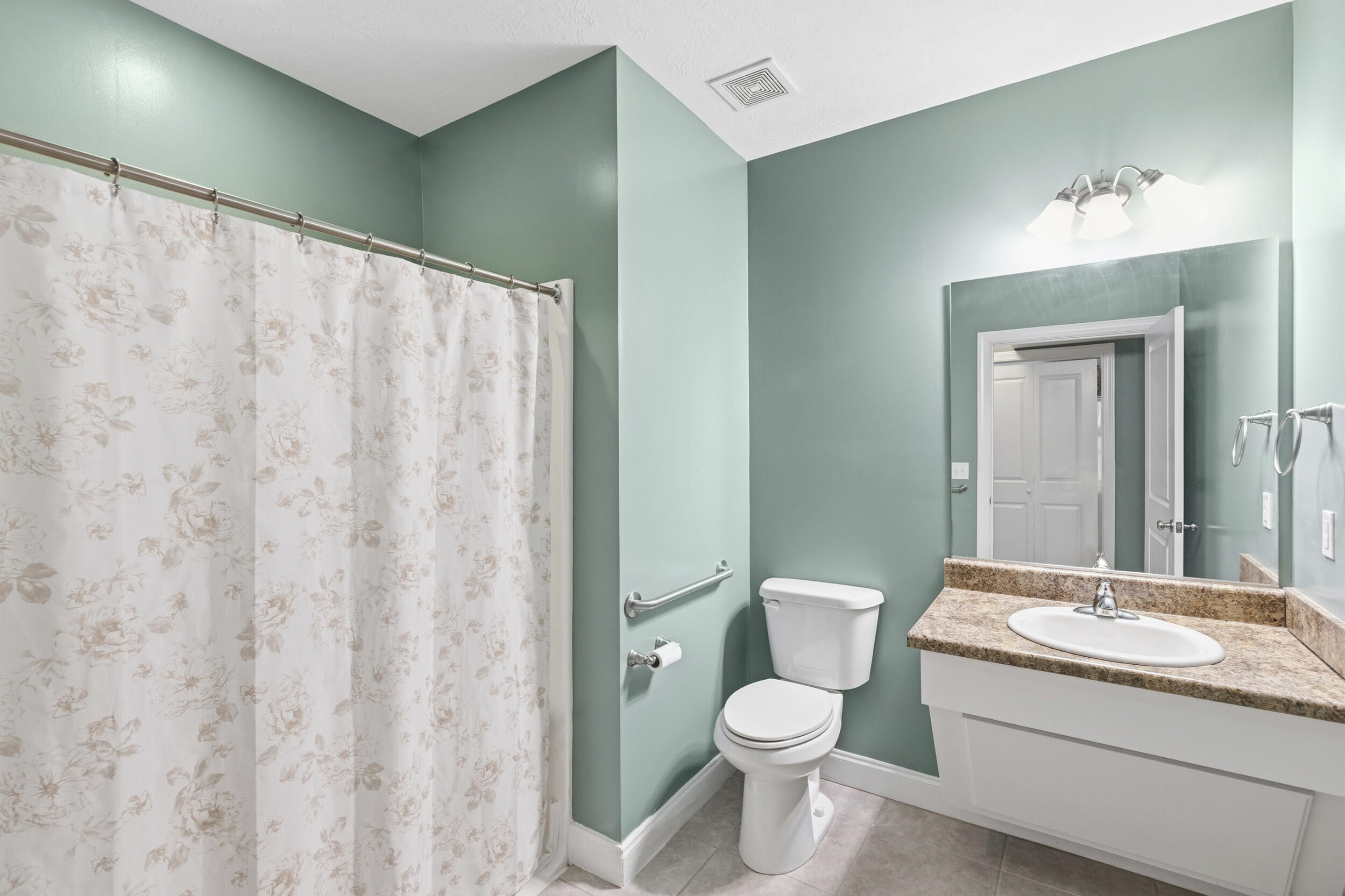 2551 Ravenna Lane