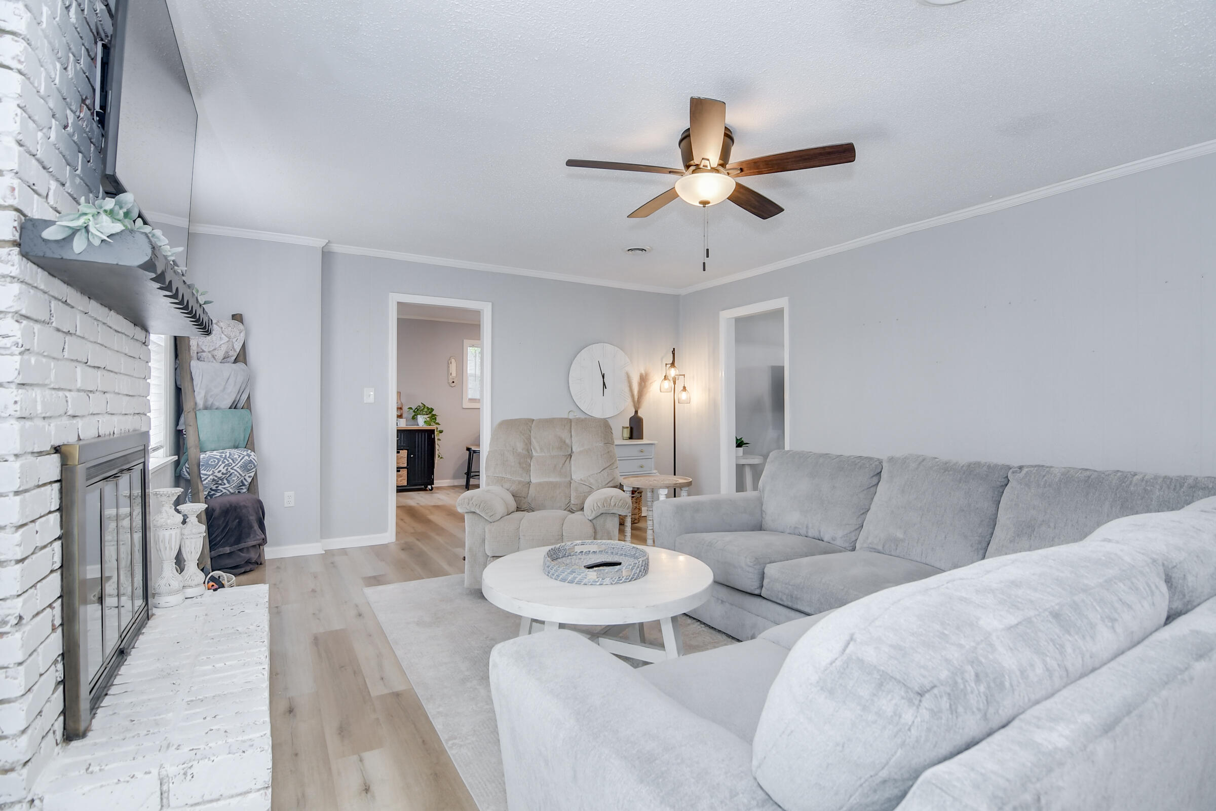 275 Hinman Court