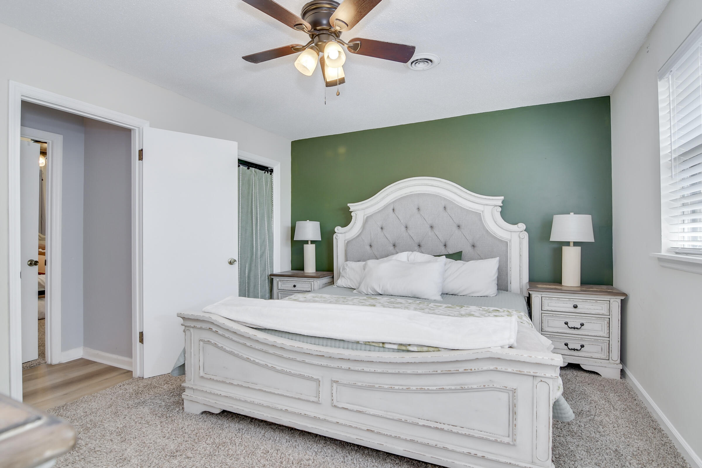 275 Hinman Court