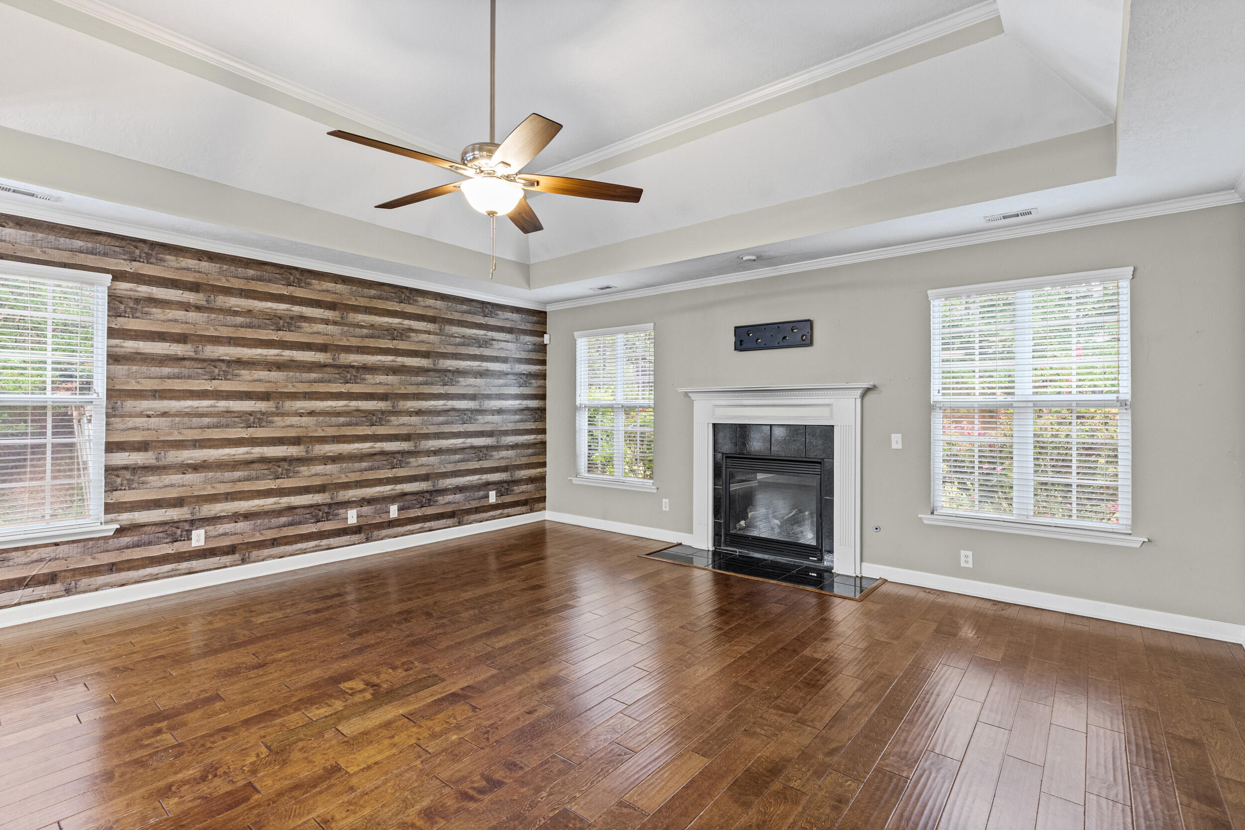 957 Windmill Parkway