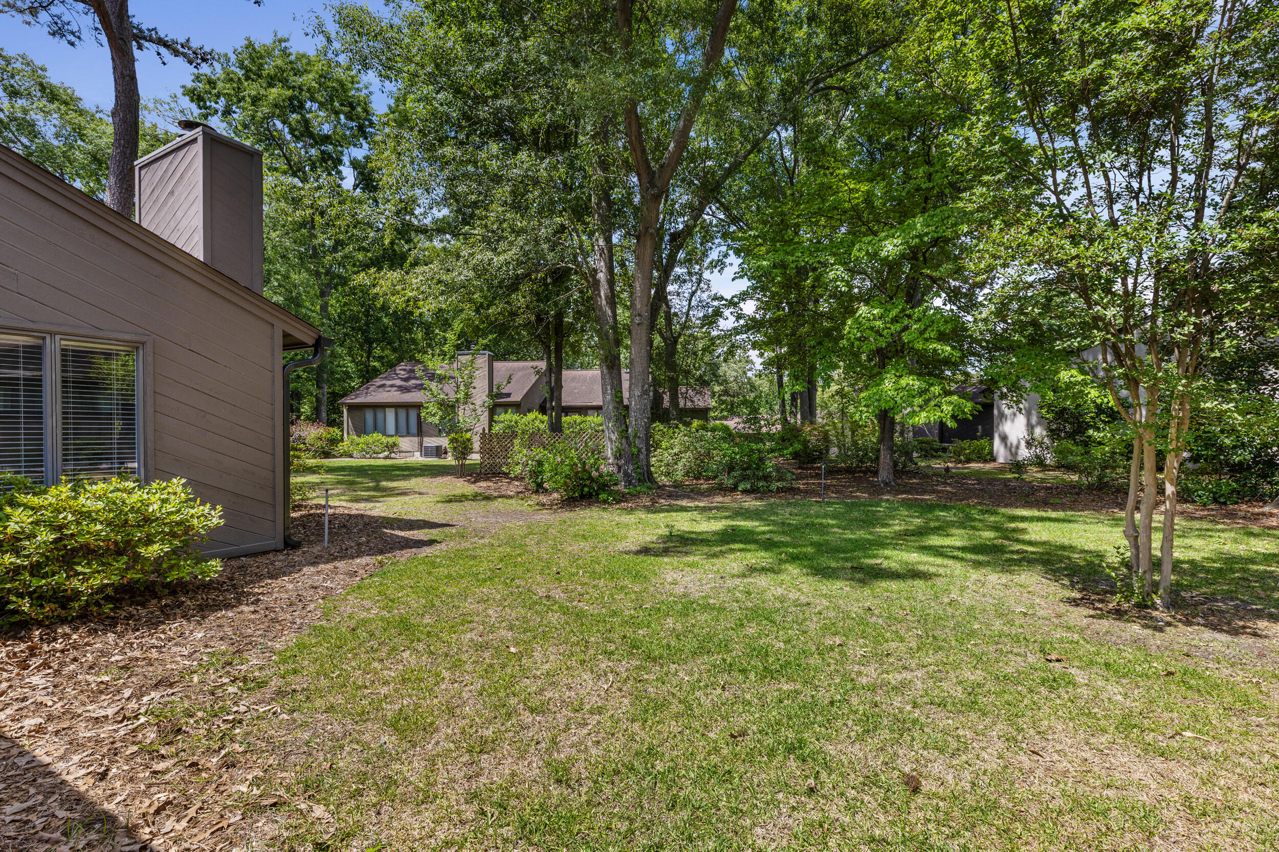 4 E Birkdale Court