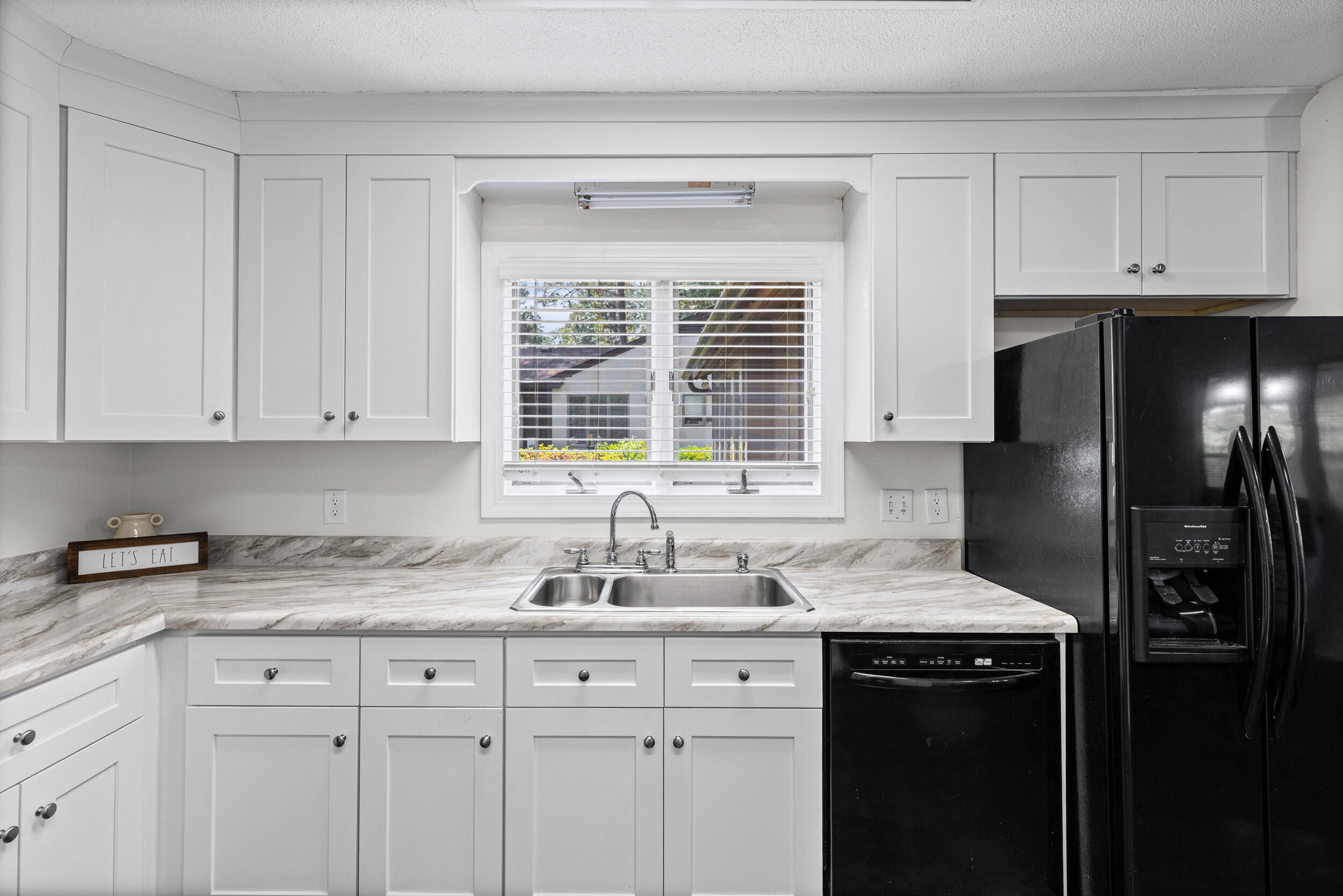 4 E Birkdale Court