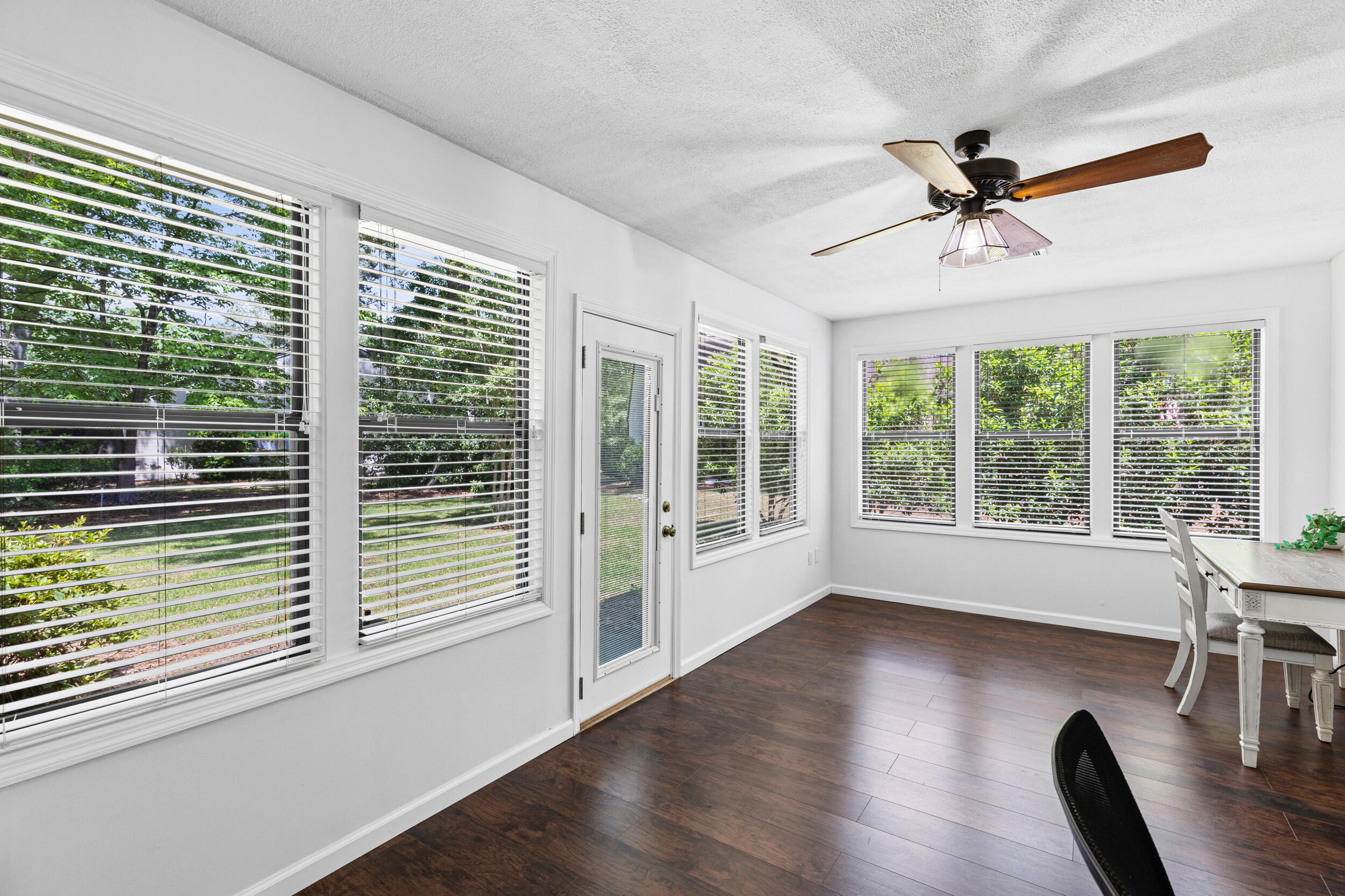 4 E Birkdale Court