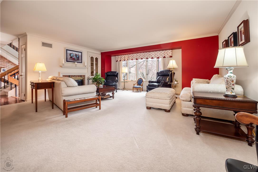 2916 Parkview Circle