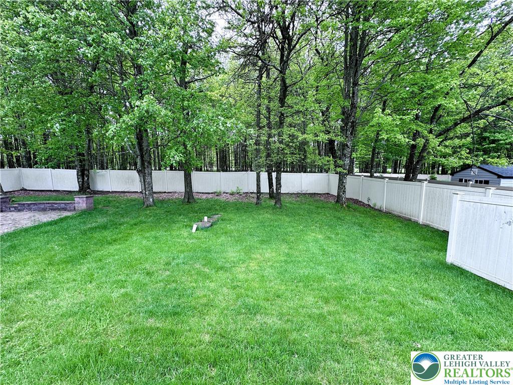 1156 Glade Drive