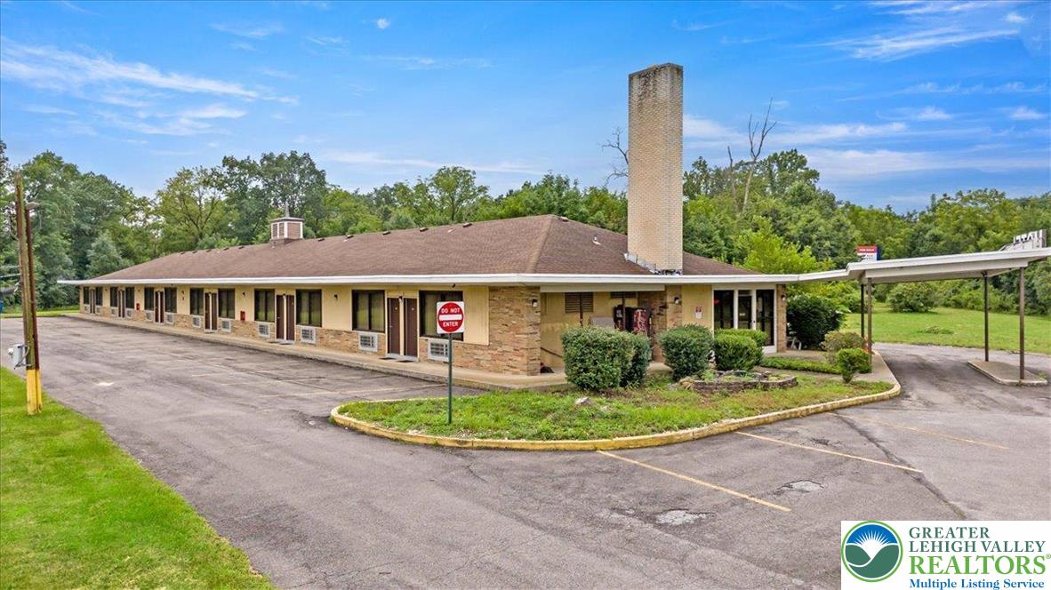 1058 Hausman Road