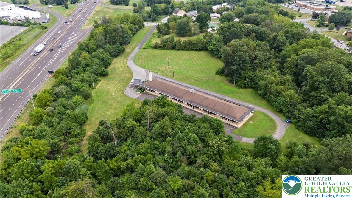 1058 Hausman Road