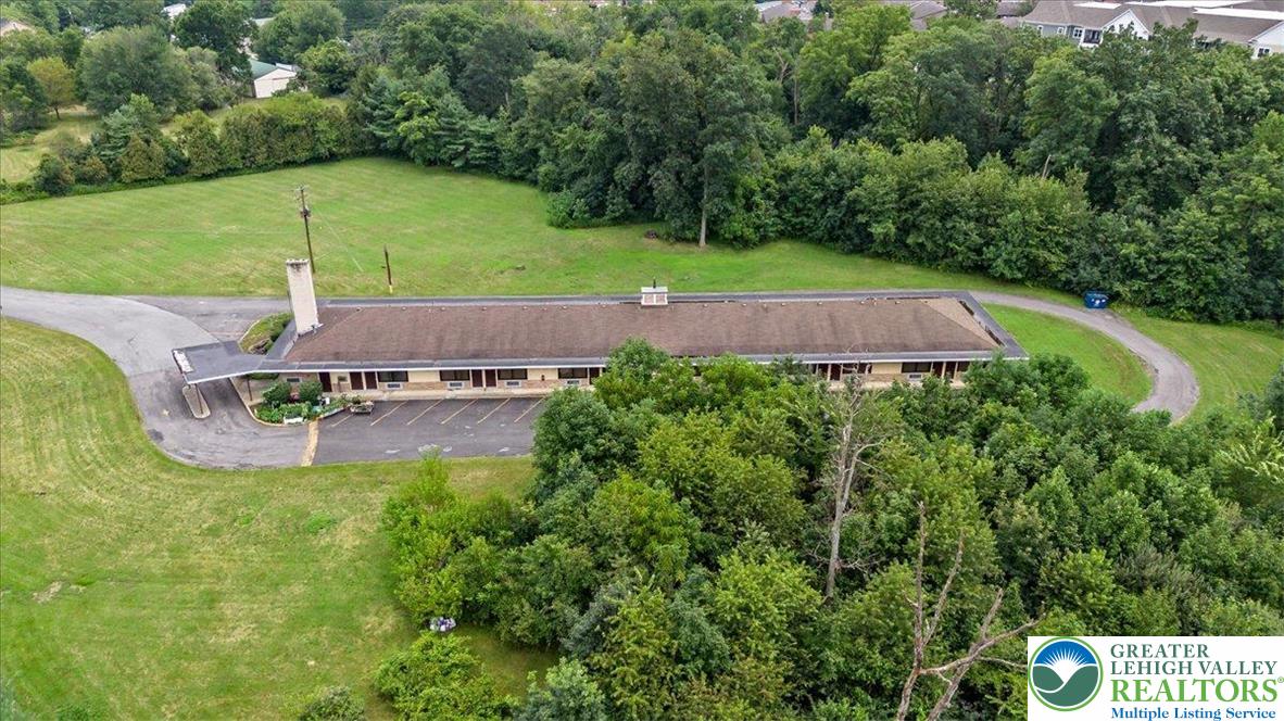 1058 Hausman Road