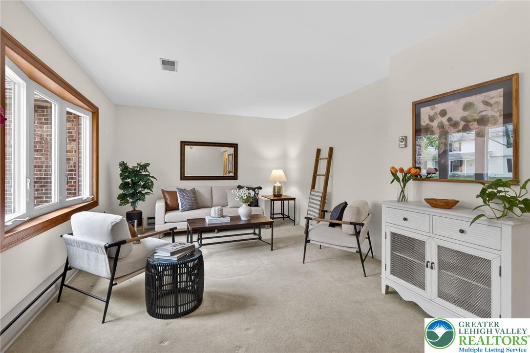 1524 Magnolia Drive