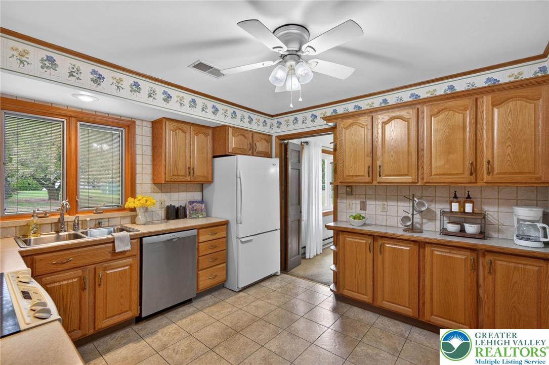 1524 Magnolia Drive