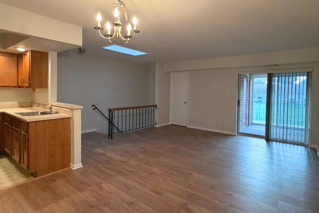 2649 Rolling Green Drive