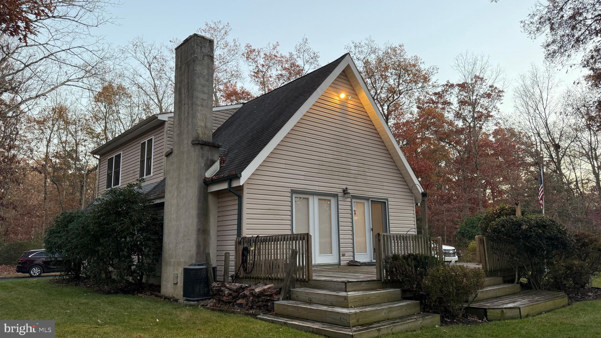 5841 Cedar Ave