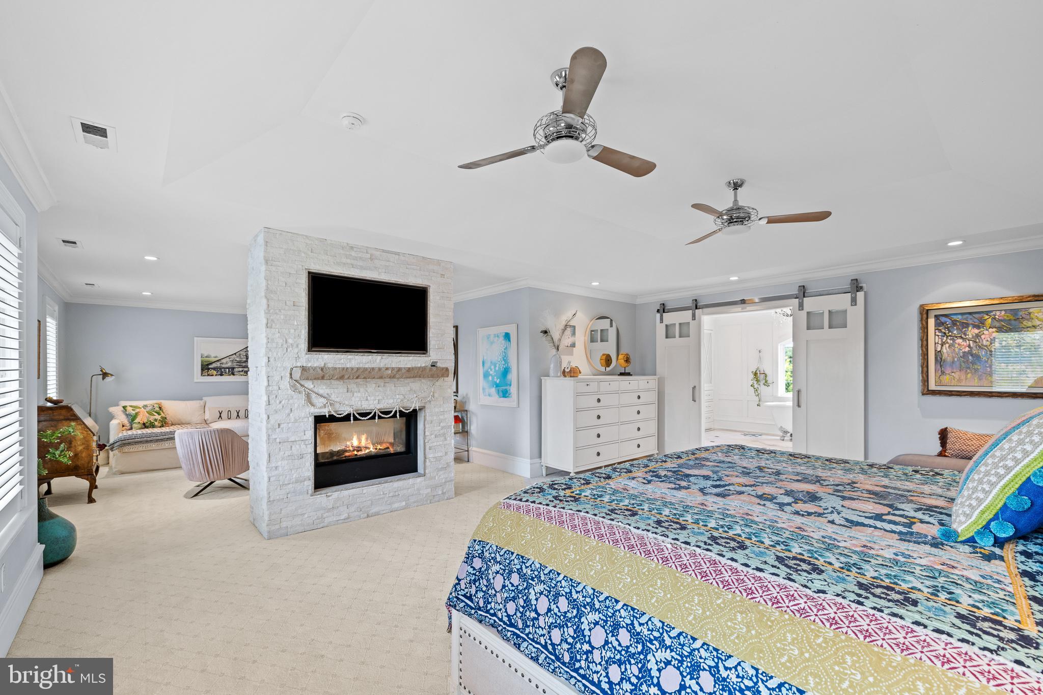 171 Country Club Dr