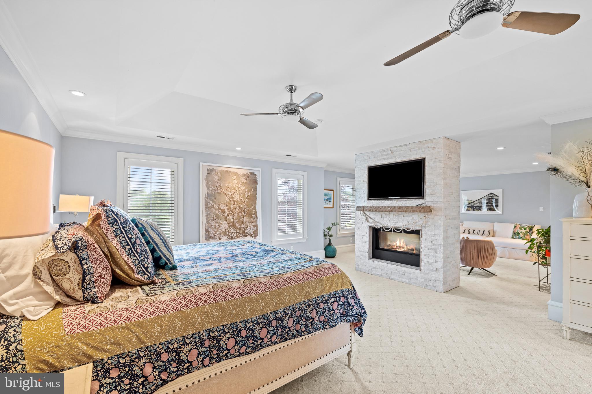 171 Country Club Dr