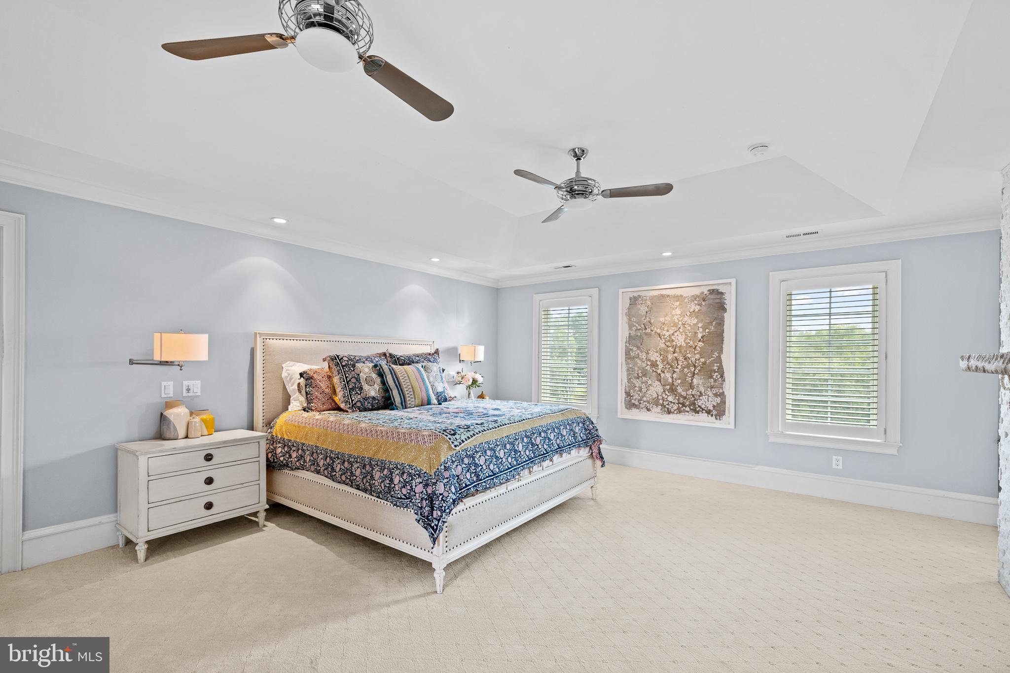 171 Country Club Dr