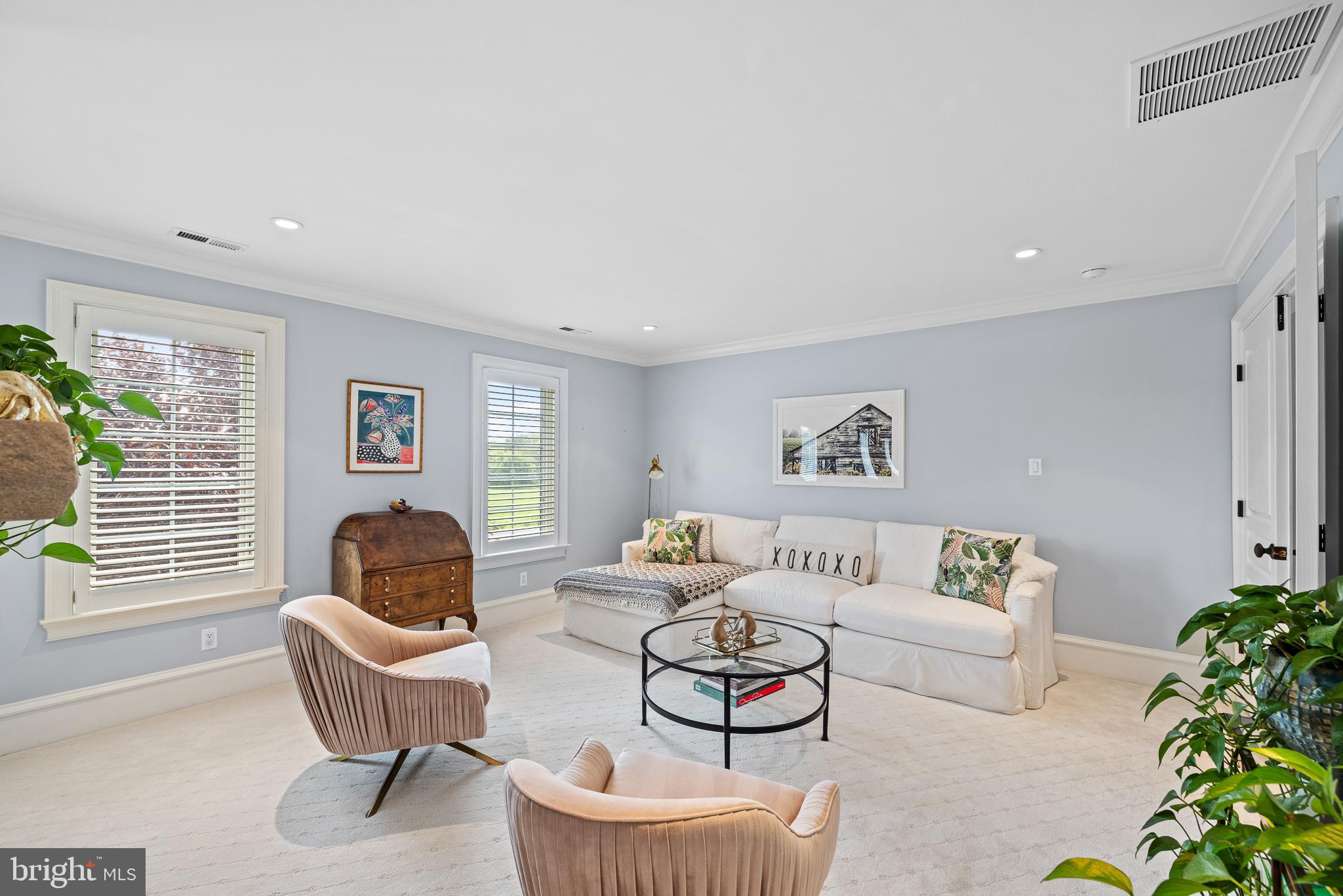 171 Country Club Dr