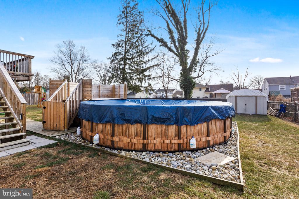 1042 W SOMERDALE ROAD