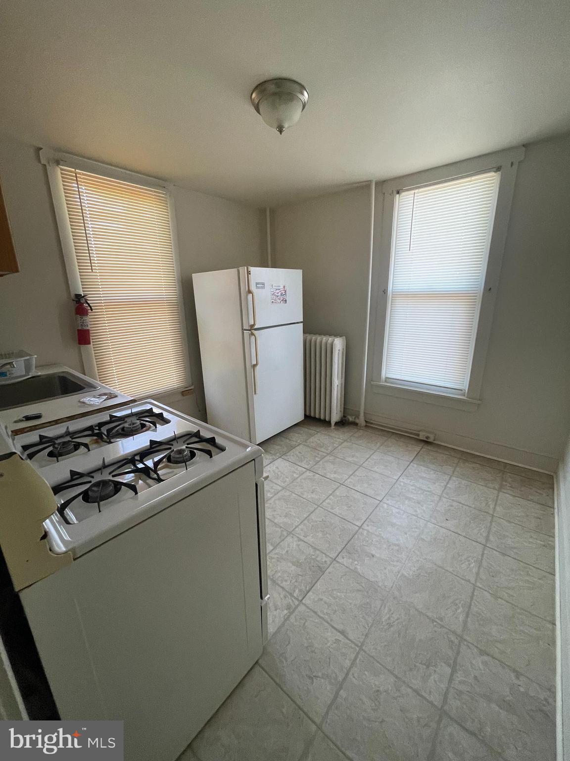 13 KIRKWOOD RD #2B