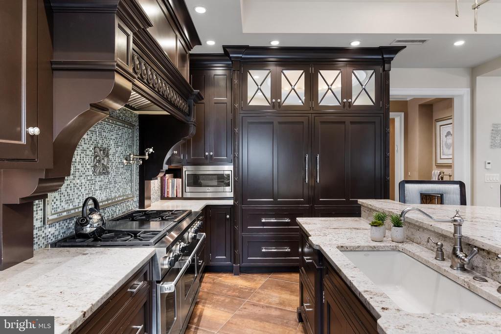 4 SOUTHWOOD DRIVE