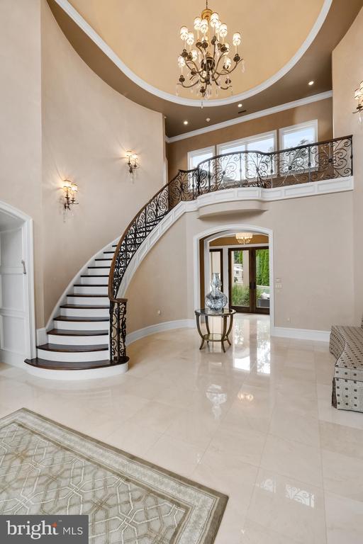 4 SOUTHWOOD DRIVE