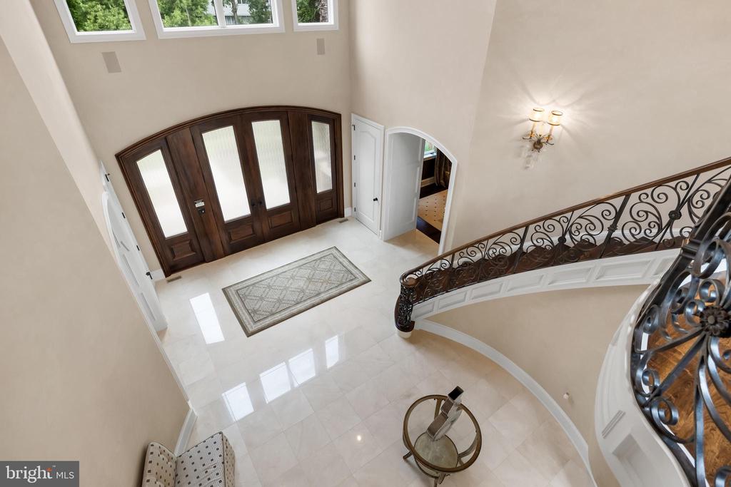 4 SOUTHWOOD DRIVE
