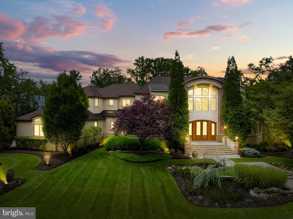 4 SOUTHWOOD DRIVE