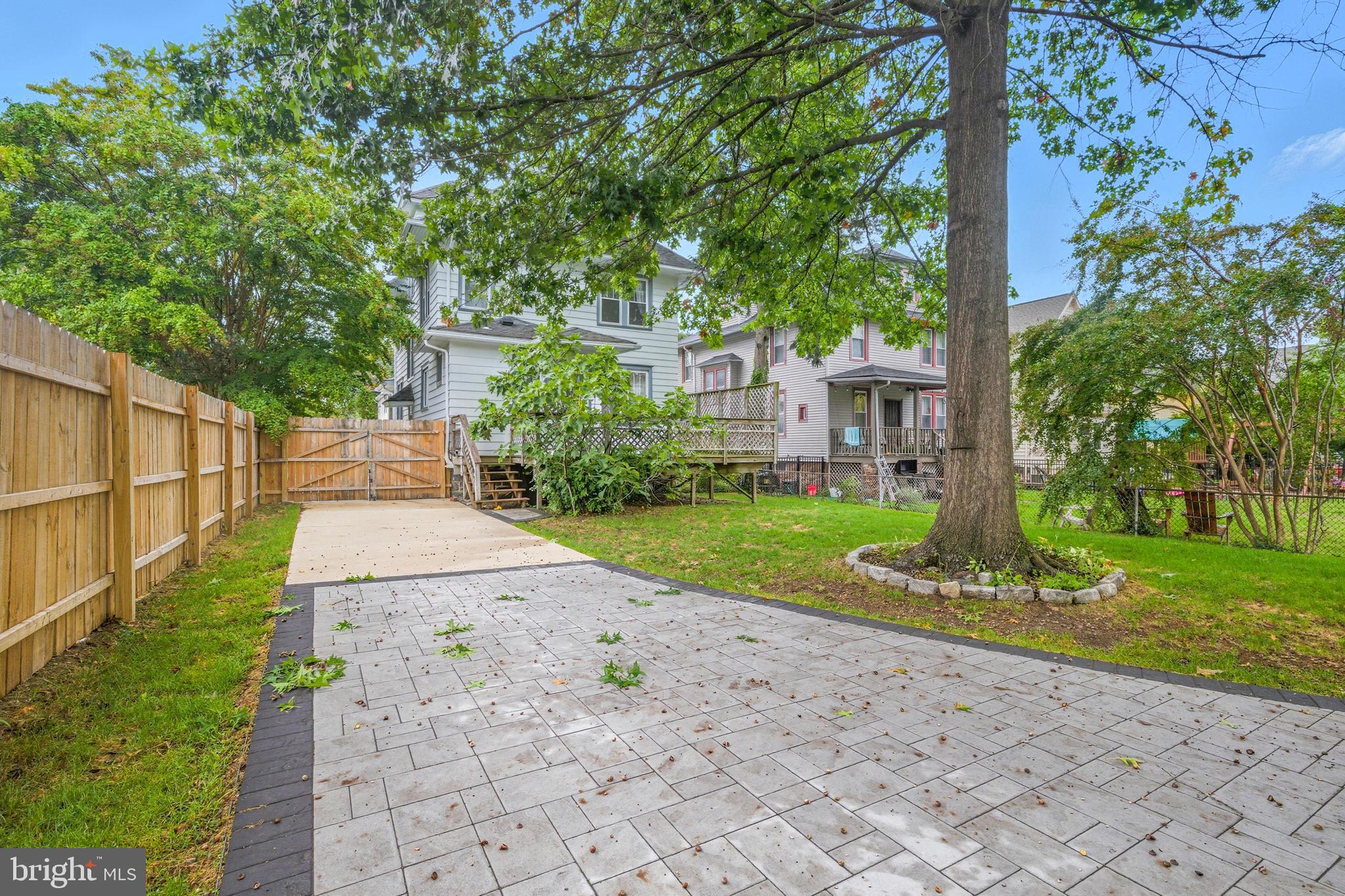 21 ALEXANDER AVENUE