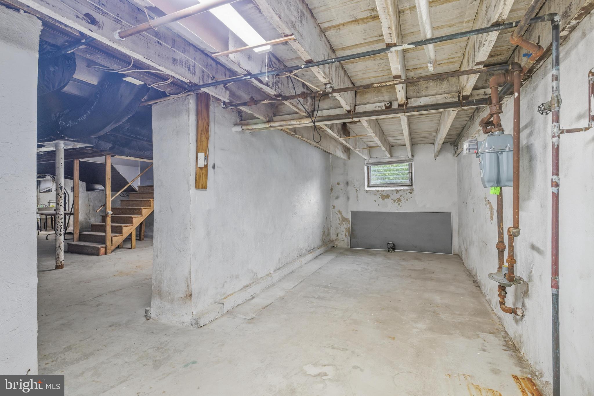 21 ALEXANDER AVENUE