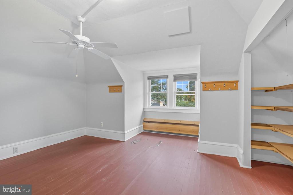 21 ALEXANDER AVENUE