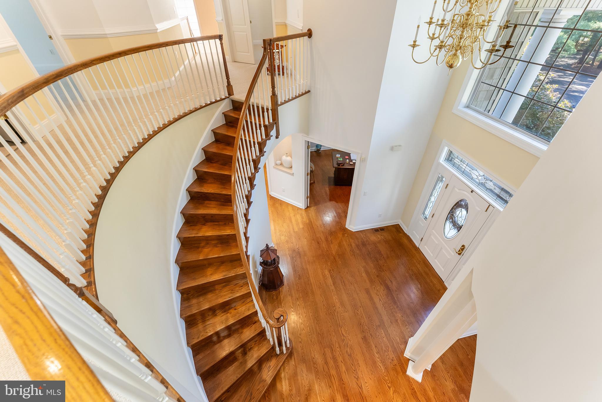 2076 HENDRICKS AVENUE