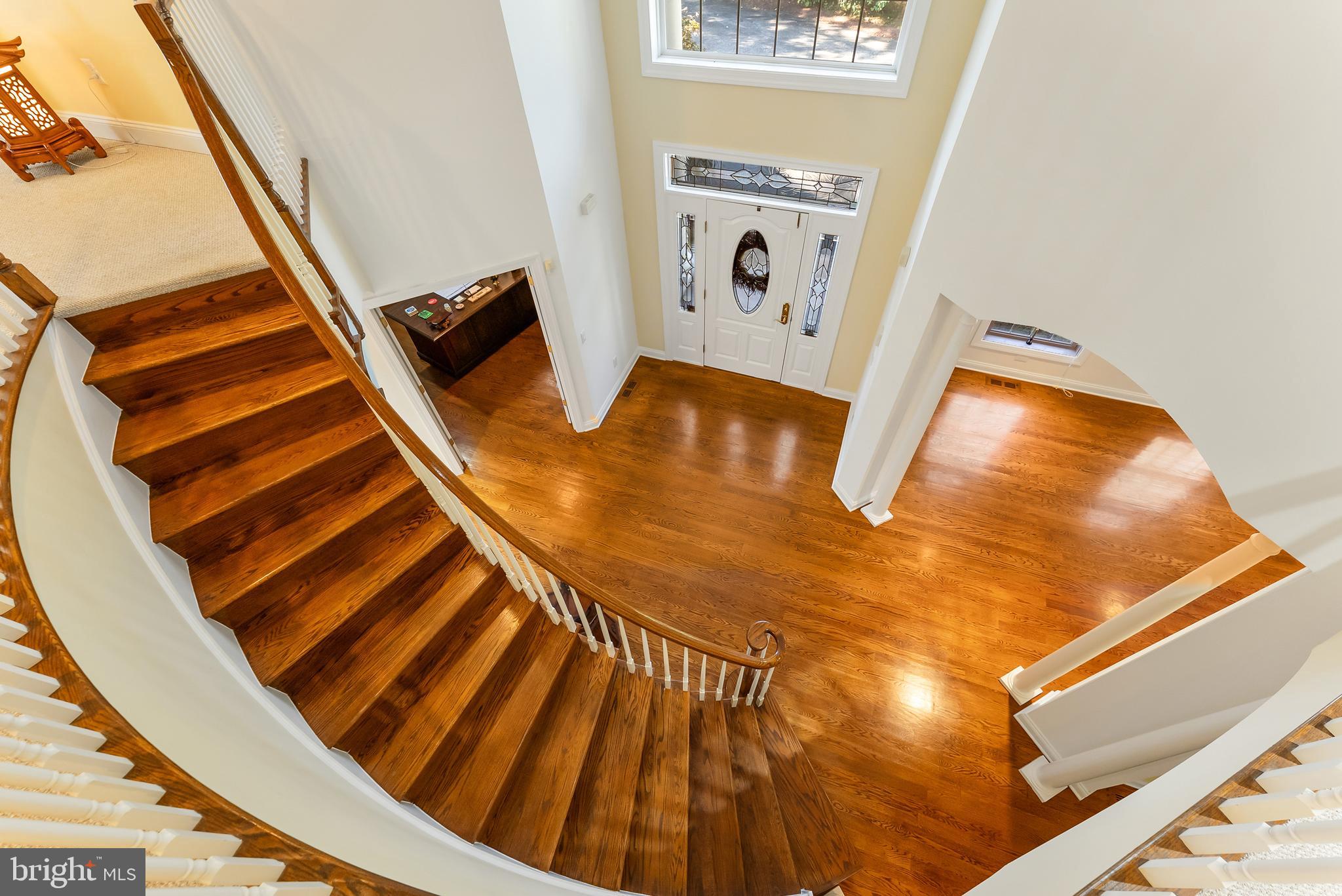 2076 HENDRICKS AVENUE