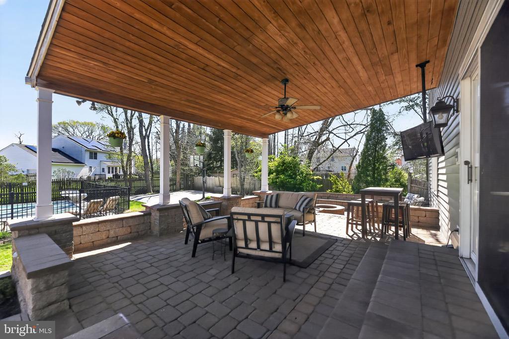 42 CALLISON LANE