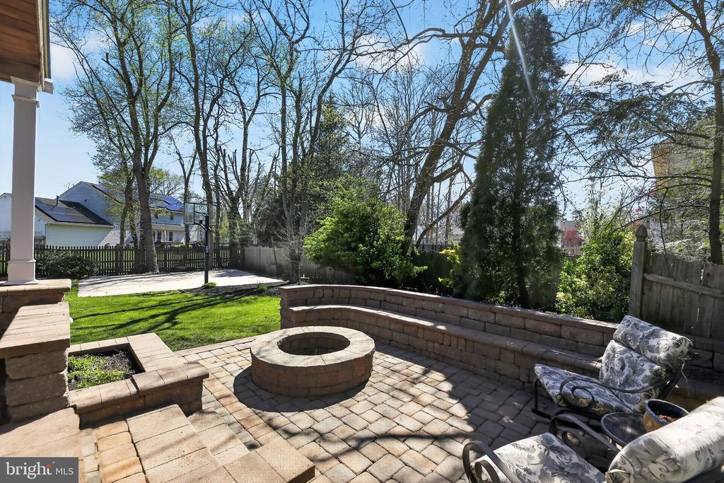 42 CALLISON LANE