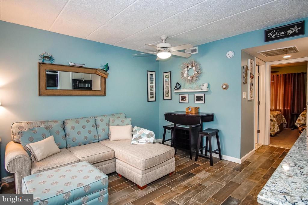 513 E 17th Ave #201