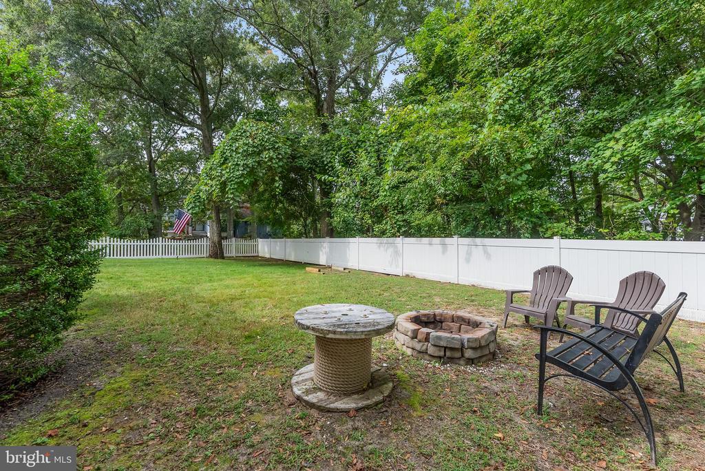 959 LENAPE DRIVE