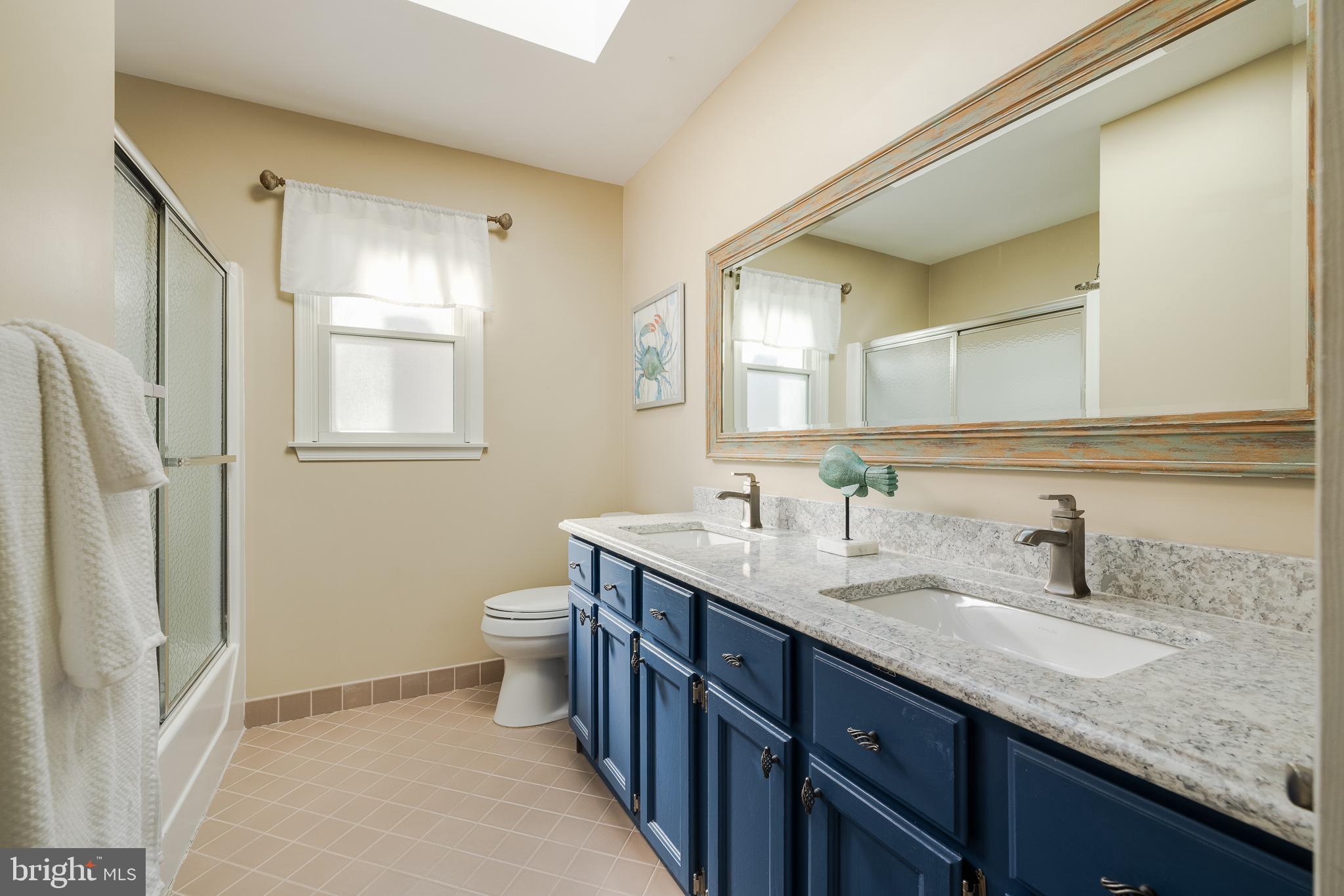 4923 CENTRAL AVENUE 2