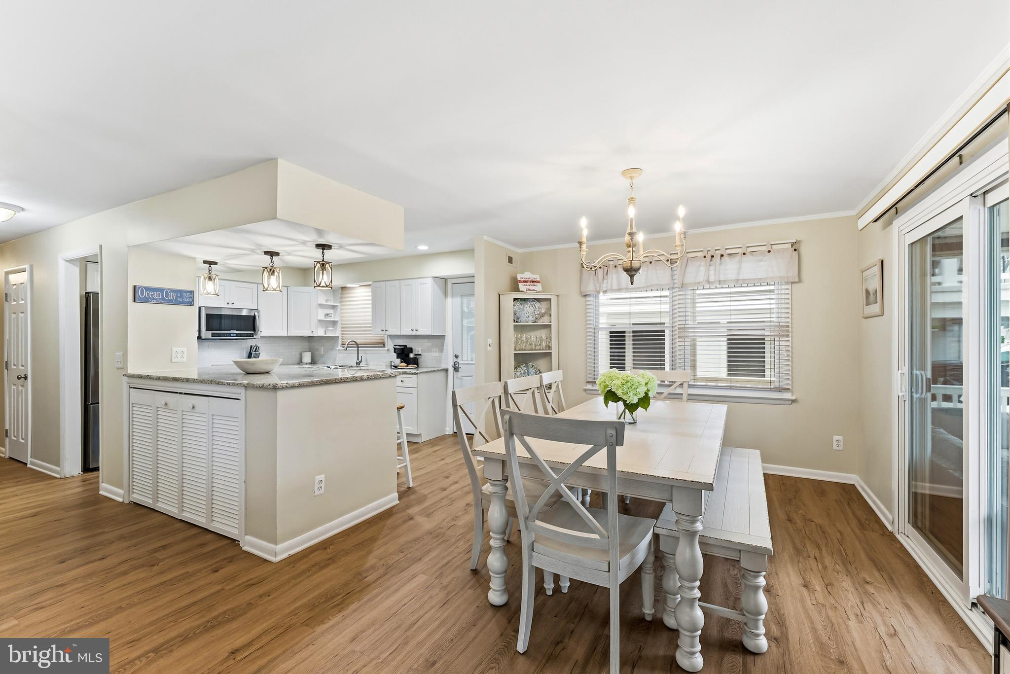 3425 CENTRAL AVENUE -27
