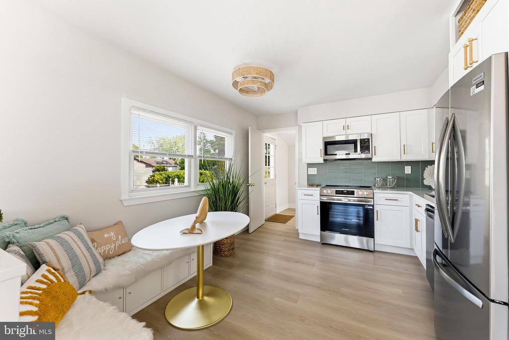 80 BEACHHURST DRIVE