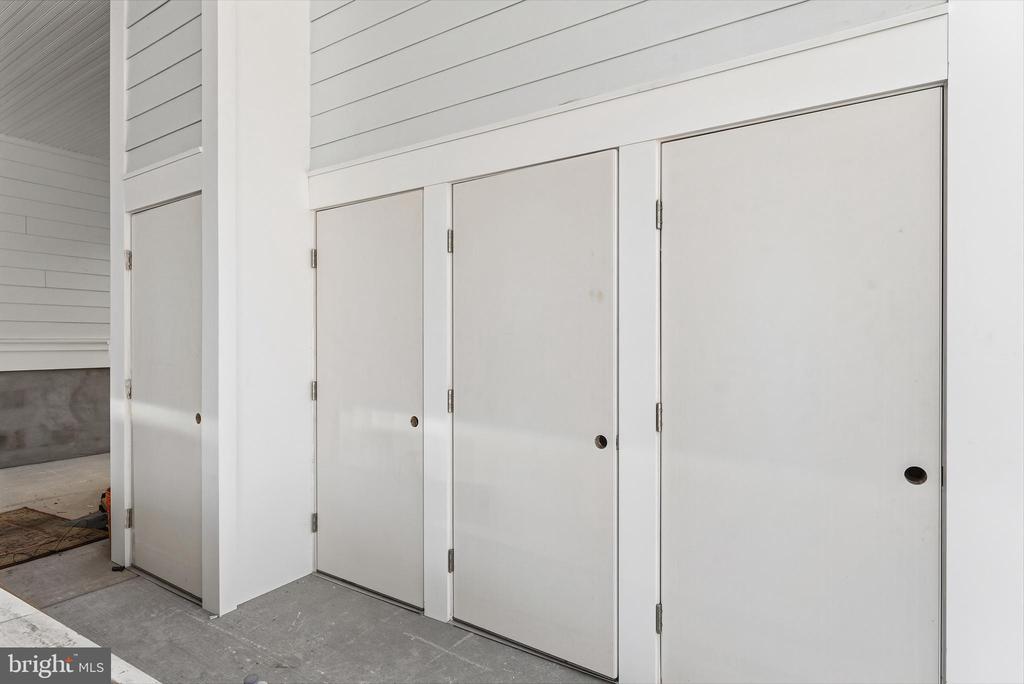 4411 LANDIS AVENUE Unit: 301