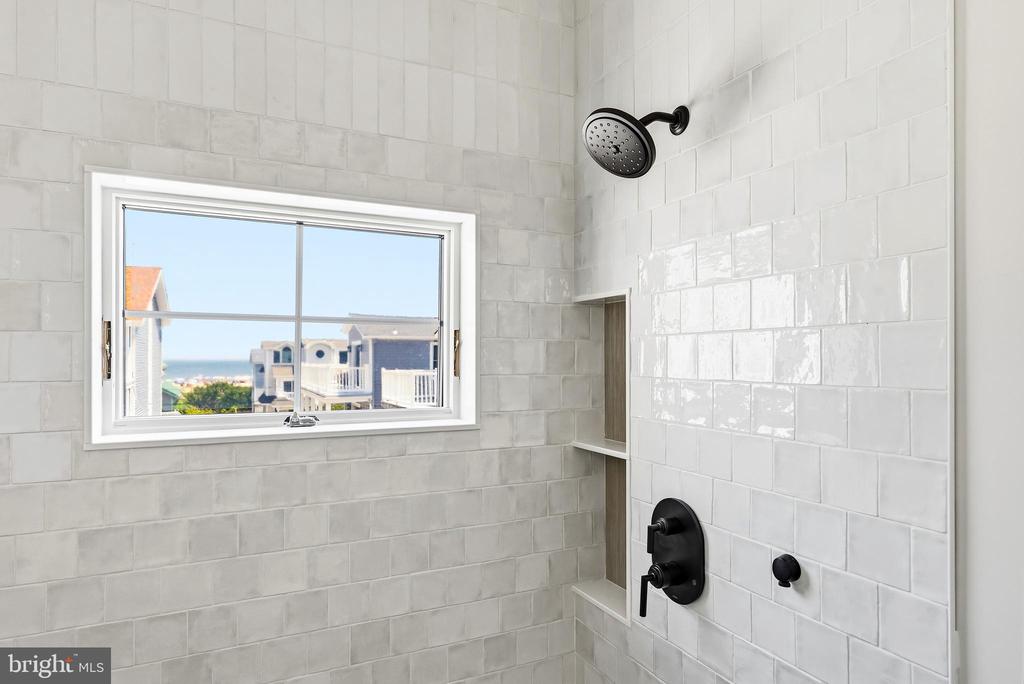 4411 LANDIS AVENUE Unit: 301