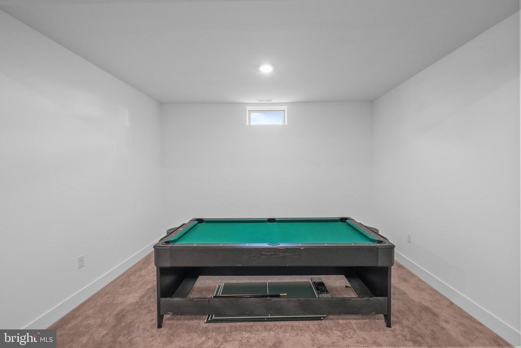 4 WILLIAM BOYER DRIVE