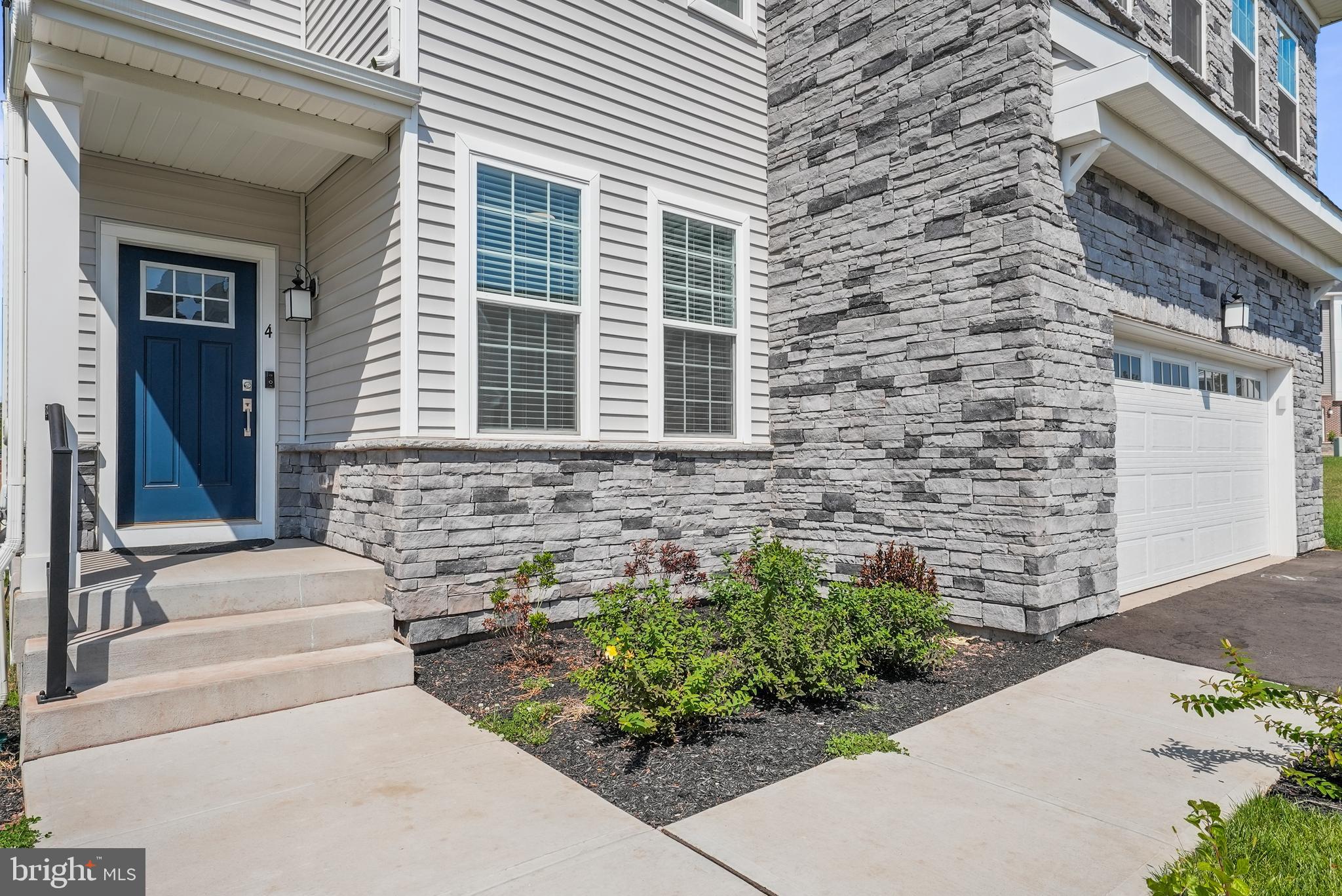 4 WILLIAM BOYER DRIVE