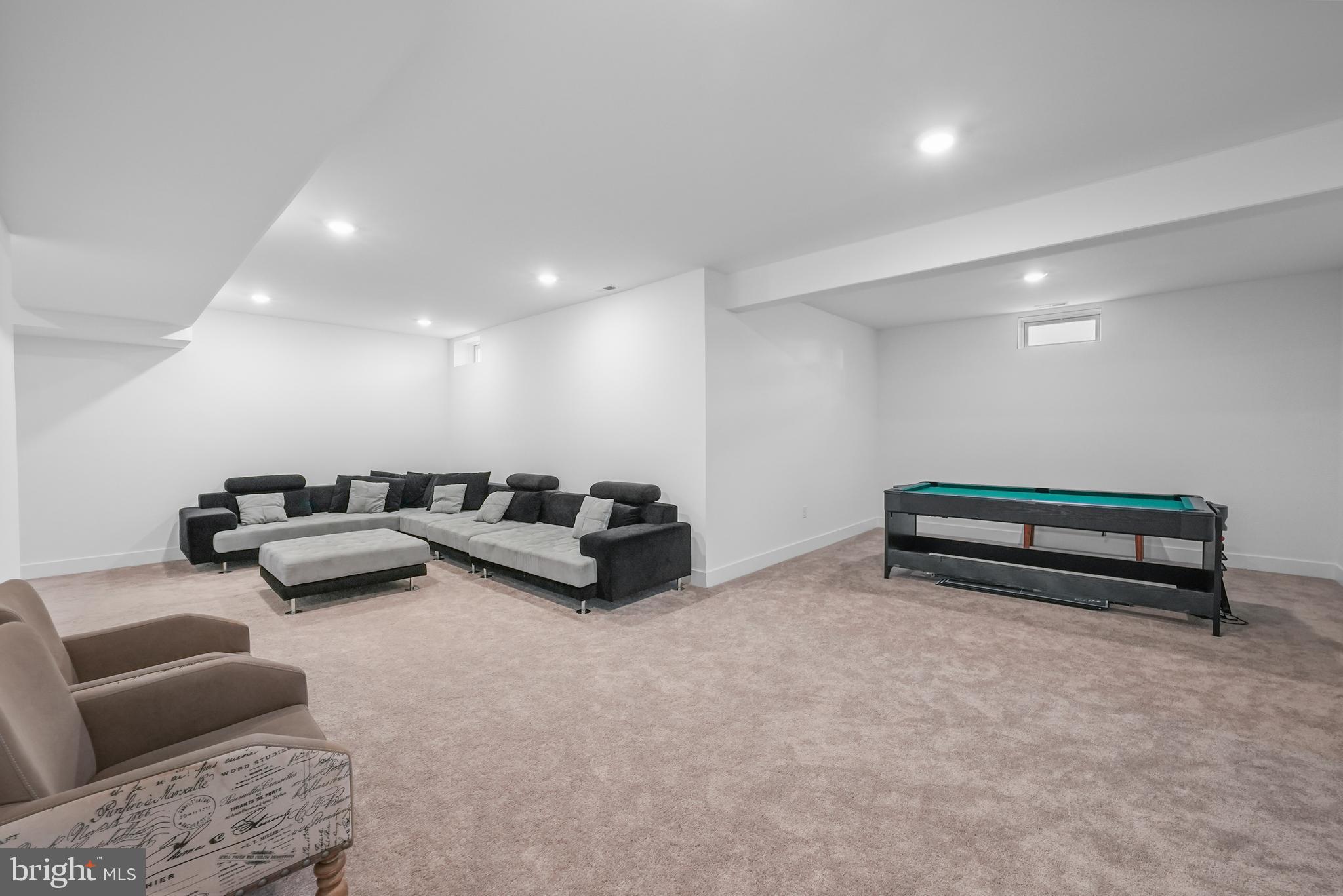 4 WILLIAM BOYER DRIVE