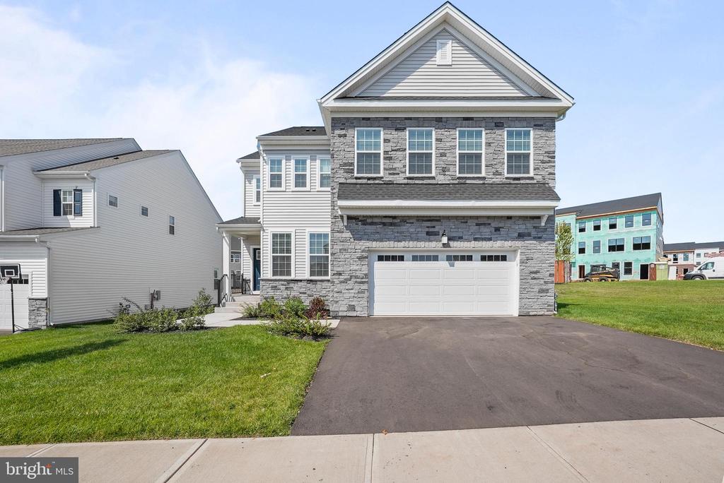 4 WILLIAM BOYER DRIVE